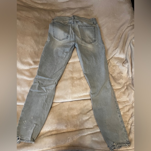 Pistola Arielle Skinny Paint Splatter Distressed Frayed Hem Jean - Picture 3 of 4